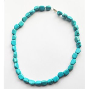 Turquenite halskde uregelmssig form ca. 45 cm