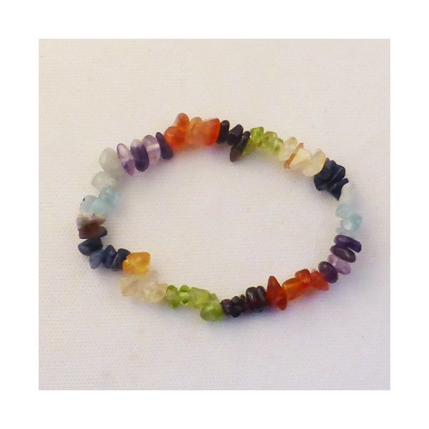 Armbnd i chakra farver 20 cm