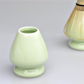 Matcha holder til piskeris NU i  lys grn farve