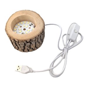 Tr�fod med bark og hvidt LED lys 8 x 5 cm