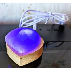 HJERTE Tr�fod med farveskiftende LED lys. Str.6x2 cm